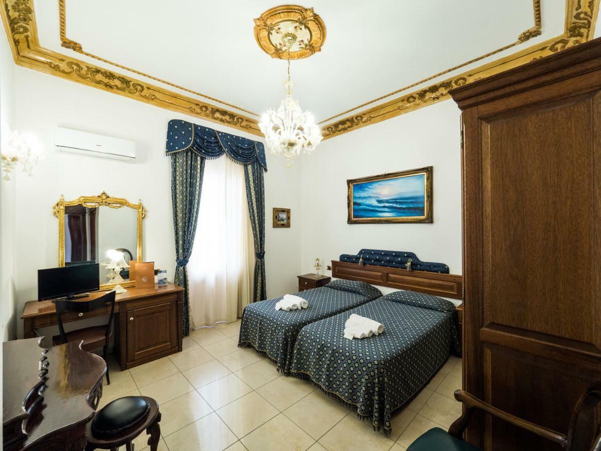 Euro Hotel Iglesias Eksteriør bilde