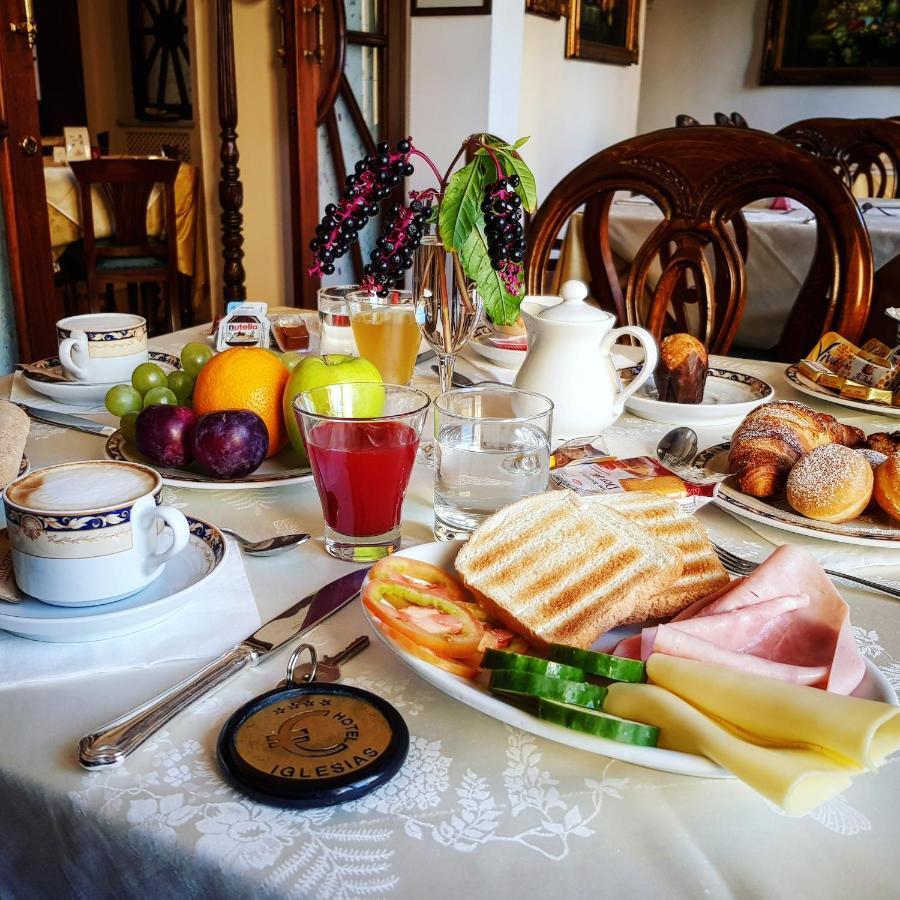 Euro Hotel Iglesias Eksteriør bilde