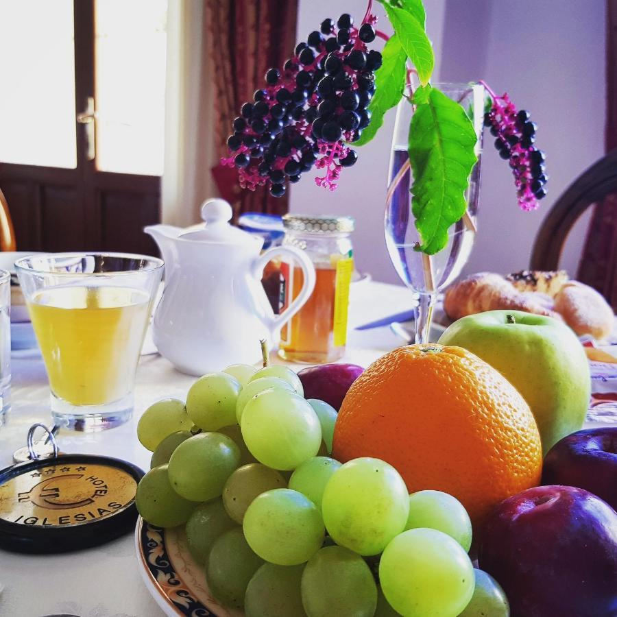 Euro Hotel Iglesias Eksteriør bilde