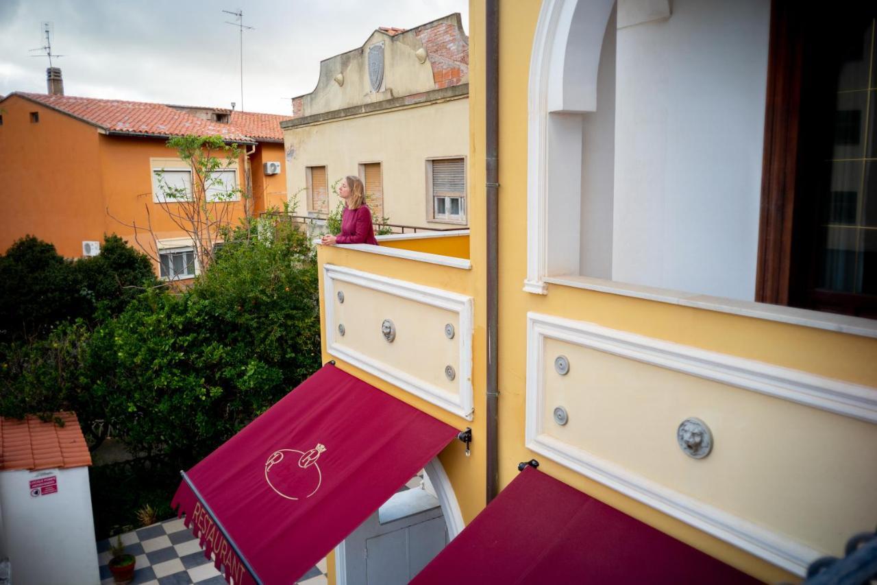 Euro Hotel Iglesias Eksteriør bilde